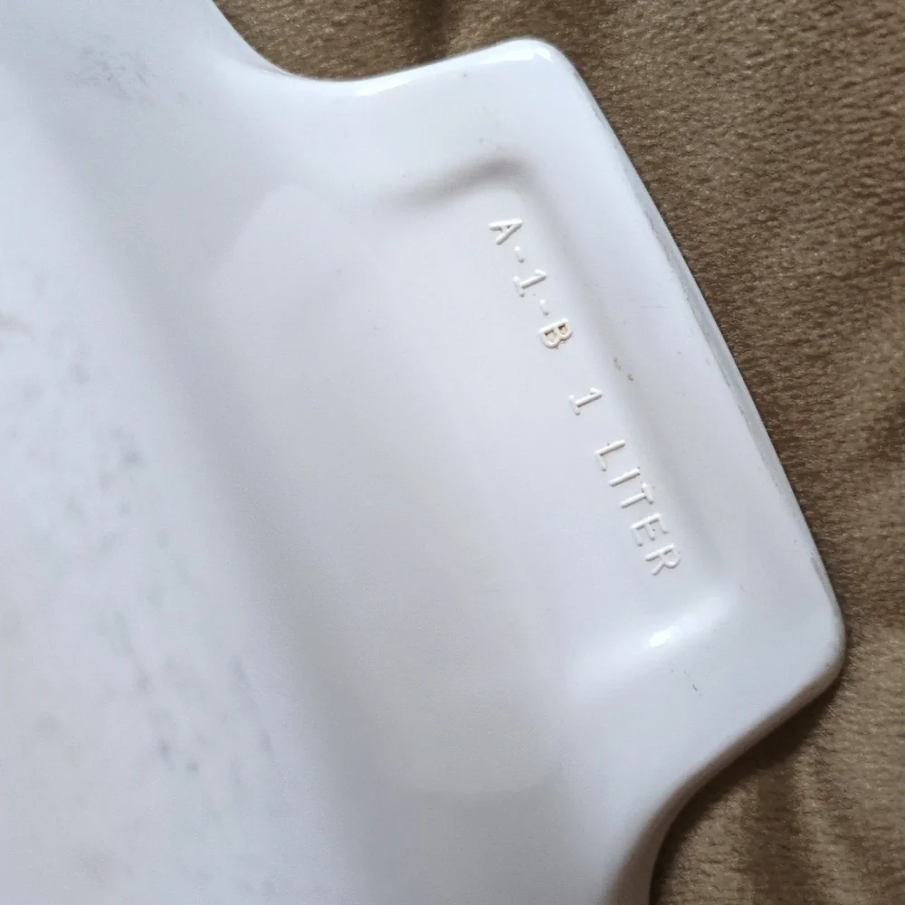 Vintage Corning Ware Spice of Life L'Echalote Casserole dish with lid.